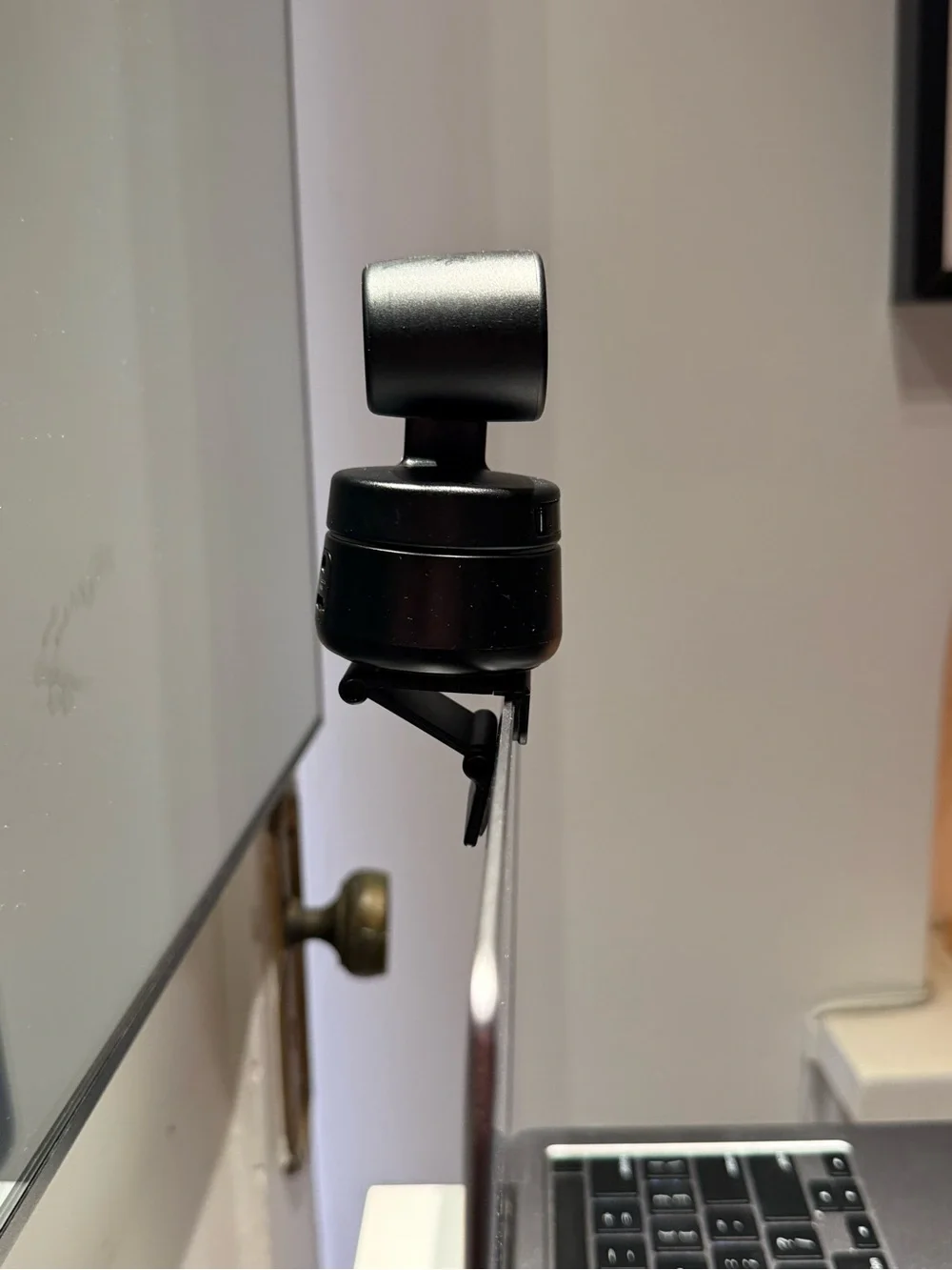 Compact Black PTZ Webcam with Magnetic Base